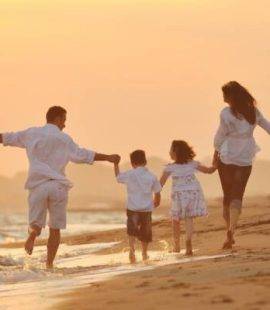 Preventing Bedbugs When Traveling - Family on the Beach - Croach Bed Bug Treatment 800x400