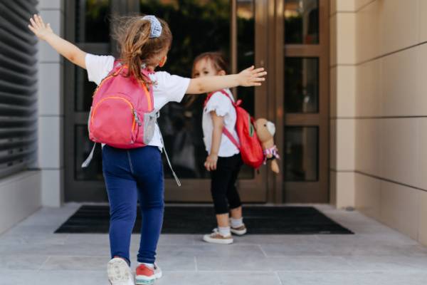 Home from School-No Pests on Porch-Croach Pest Control-600x400