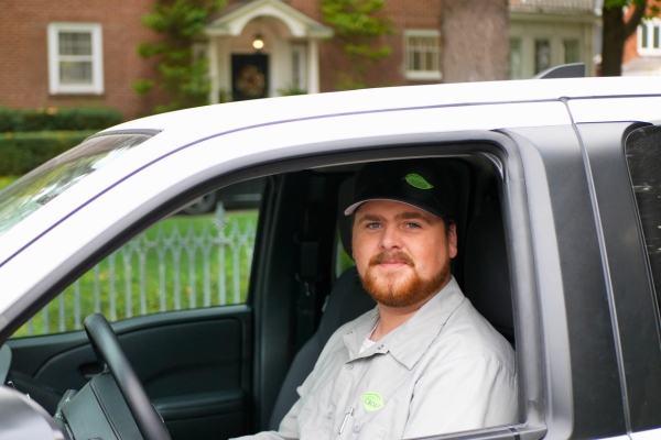 Lake Stevens WA - Croach Pest Control Technician Smiling In Truck